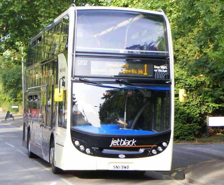 Reading Buses Jet Black Enviro400 1202